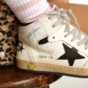 Calzini a costine con strisce rosa e logo