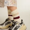 Calzini effetto consumato con dettagli invecchiati e strisce beige e bordeaux