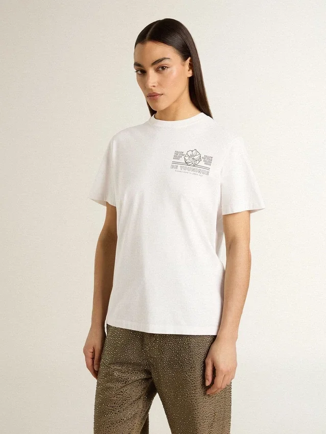 Camicia bianca da donna con stampa nera sul petto