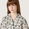Camicia da bambina Journey a maniche corte in tela di cotone bianca con stampa floreale verde