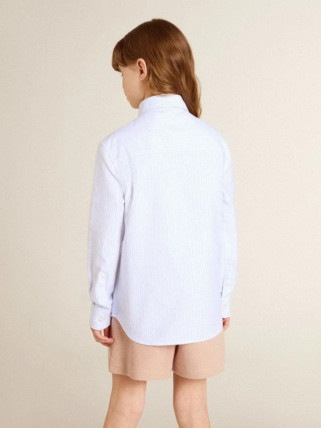 Camicia da bambino in cotone a righe azzurre e bianche con logo ricamato
