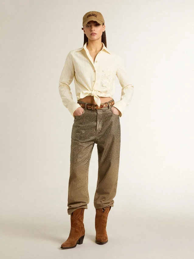 Camicia da donna in cotone color crema con ricami floreali