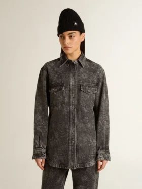 Camicia da donna in denim nero con motivo floreale tono su tono