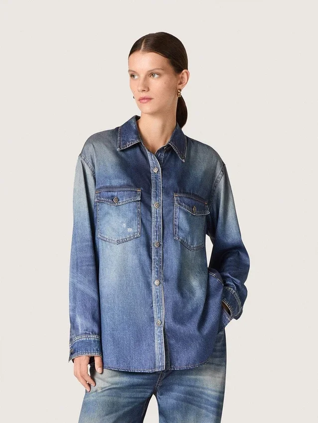 Camicia da donna oversize con effetto denim vissuto