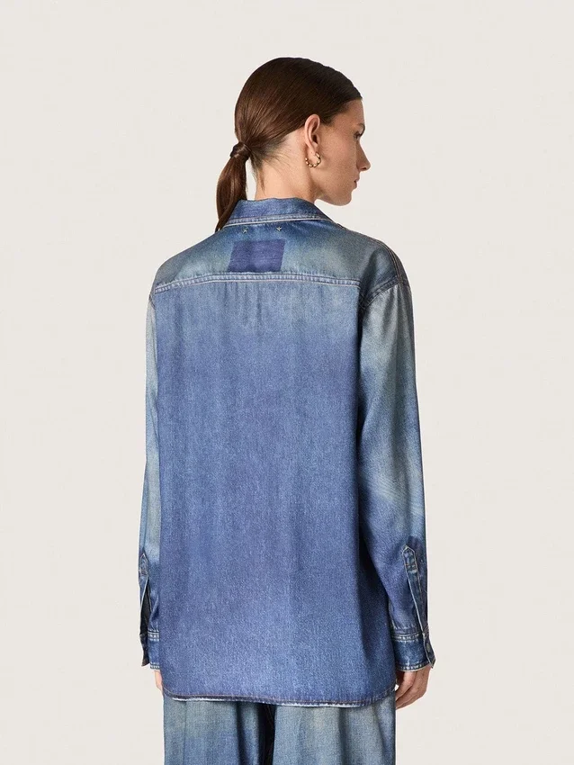 Camicia da donna oversize con effetto denim vissuto