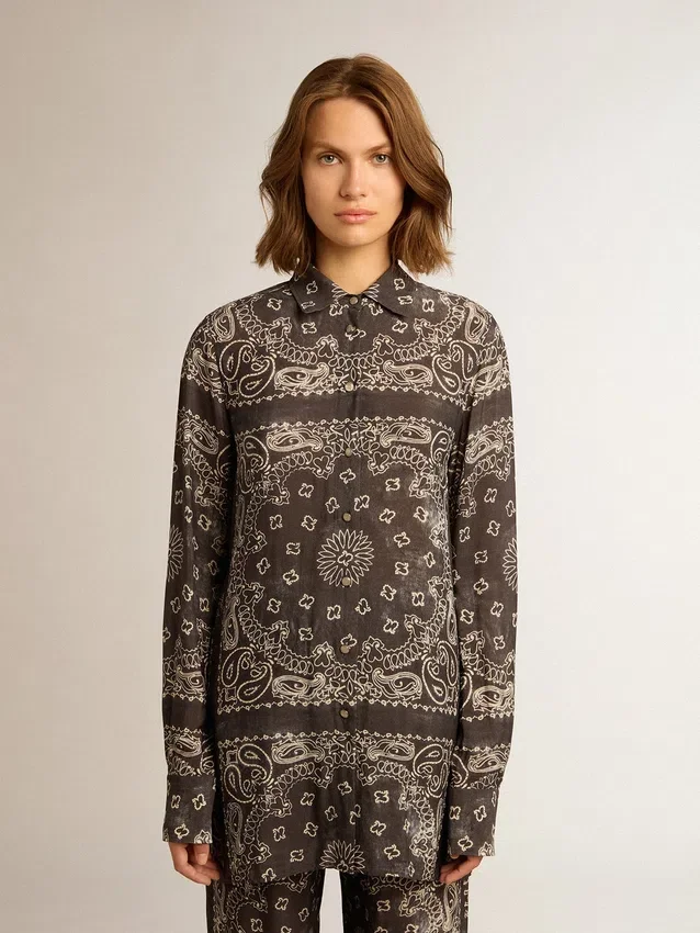 Camicia da pigiama in grigio antracite con stampa paisley