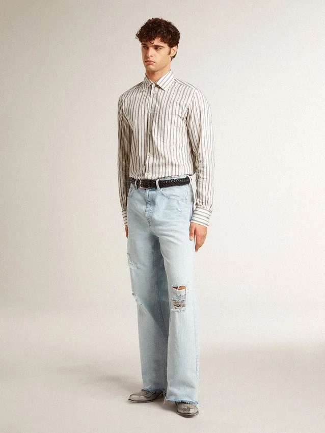 Camicia da uomo in cotone bianco con sottili righe bordeaux
