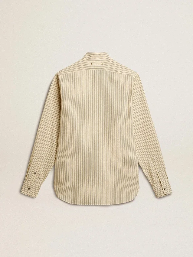 Camicia da uomo in cotone écru con sottili righe nere
