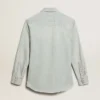 Camicia da uomo in denim sbiancato con borchie martellate