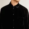 Camicia nera effetto velluto con ricami