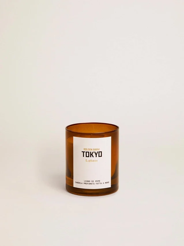 Candela profumata Tokyo Essence al legno di pepe, 200 g.