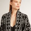 Cardigan da donna nero con cintura e cristalli