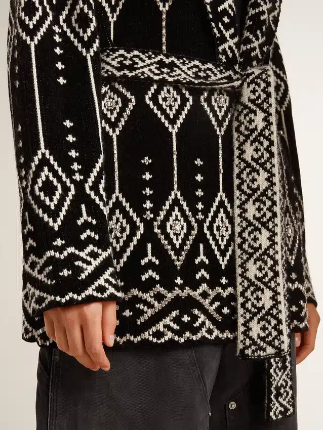 Cardigan da donna nero con cintura e cristalli