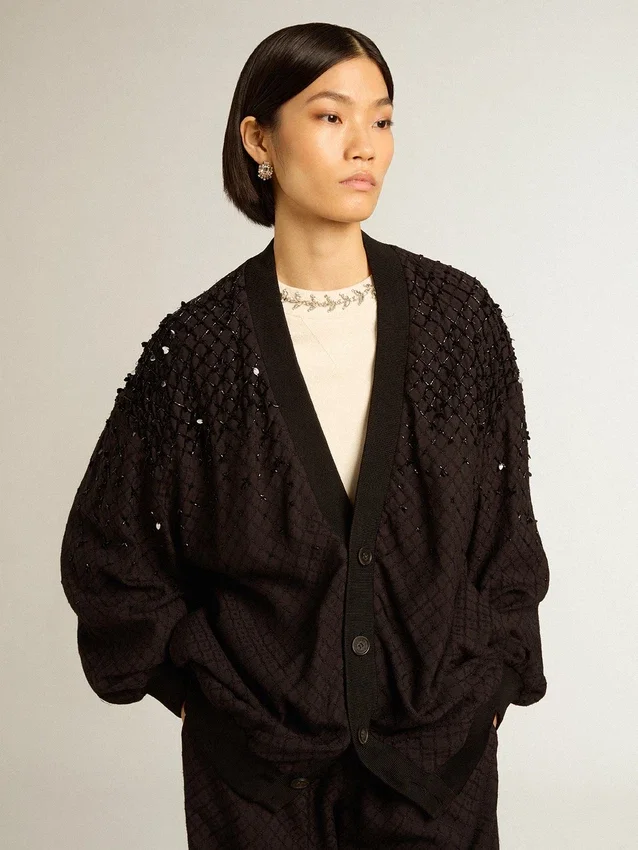 Cardigan da donna nero con ricamo sfumato