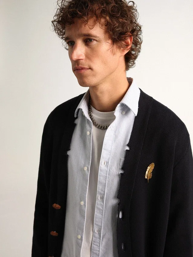 Cardigan della Golden Collection in cotone blu scuro con finitura consumata