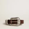 Cintura da donna in pelle marrone scuro con fibbia decorata color argento