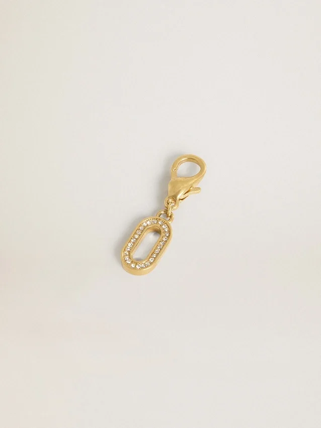 Ciondolo a forma di lettera O in ottone color oro con cristalli