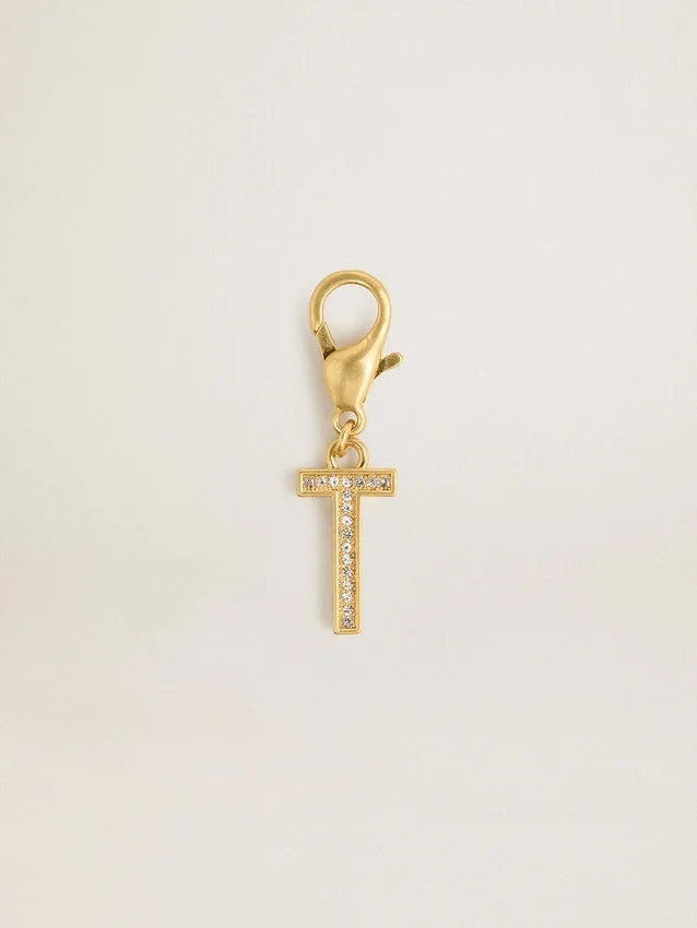 Ciondolo a forma di lettera T in ottone color oro con cristalli