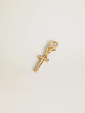 Ciondolo a forma di lettera T in ottone color oro con cristalli