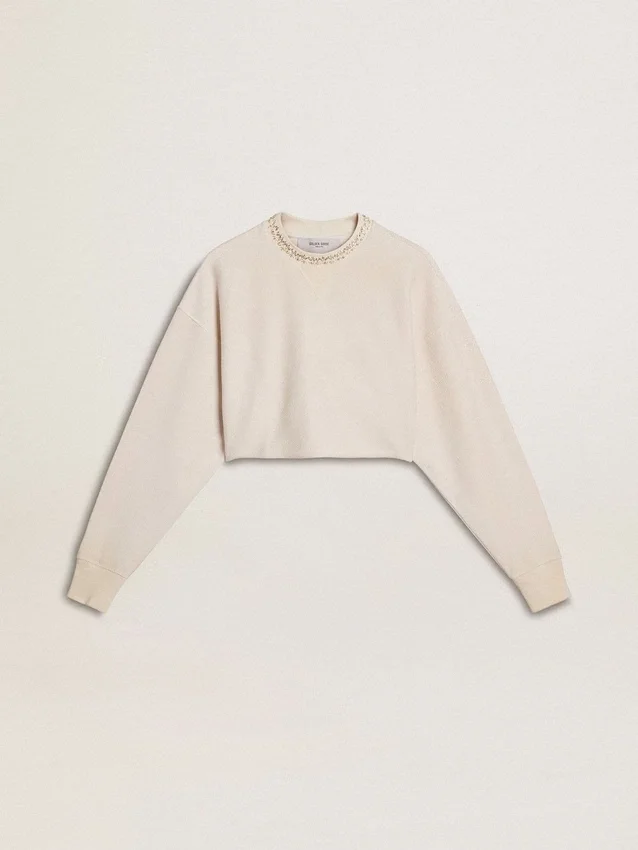 Felpa corta da donna in cotone color crema con cristalli sul davanti