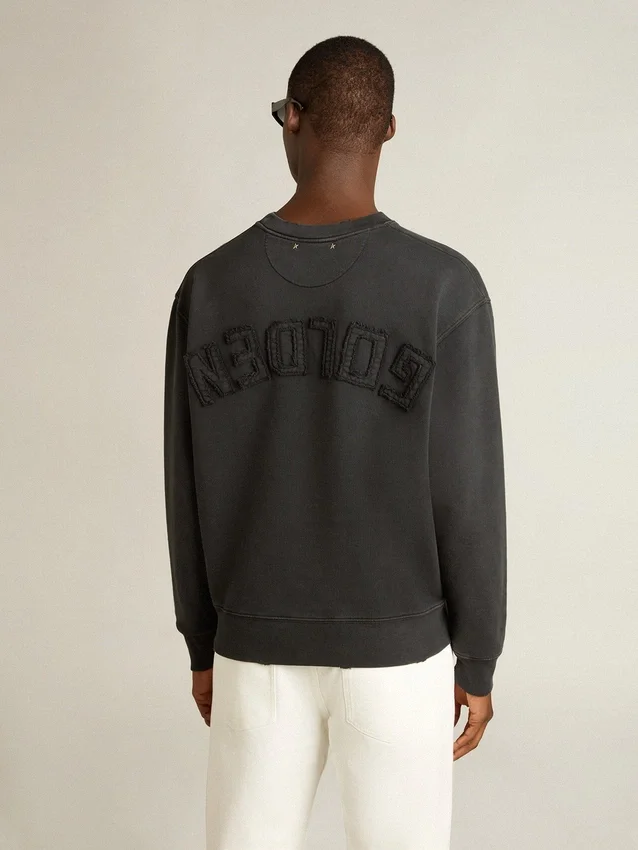 Felpa in nero lavato con logo rovesciato sul retro - Capsule Jersey