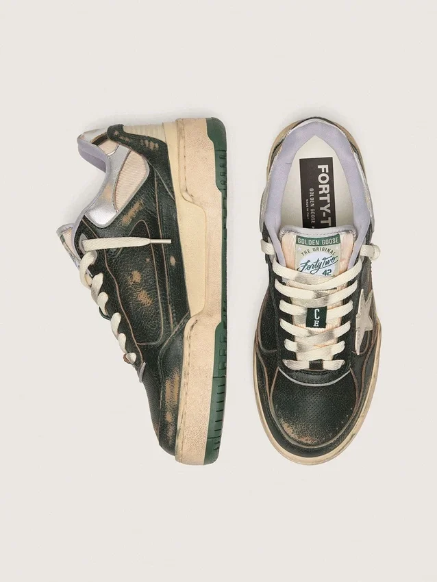 Forty2 da uomo in pelle verde e nylon color crema con stella in TPU e linguetta sul tallone in pelle argentata