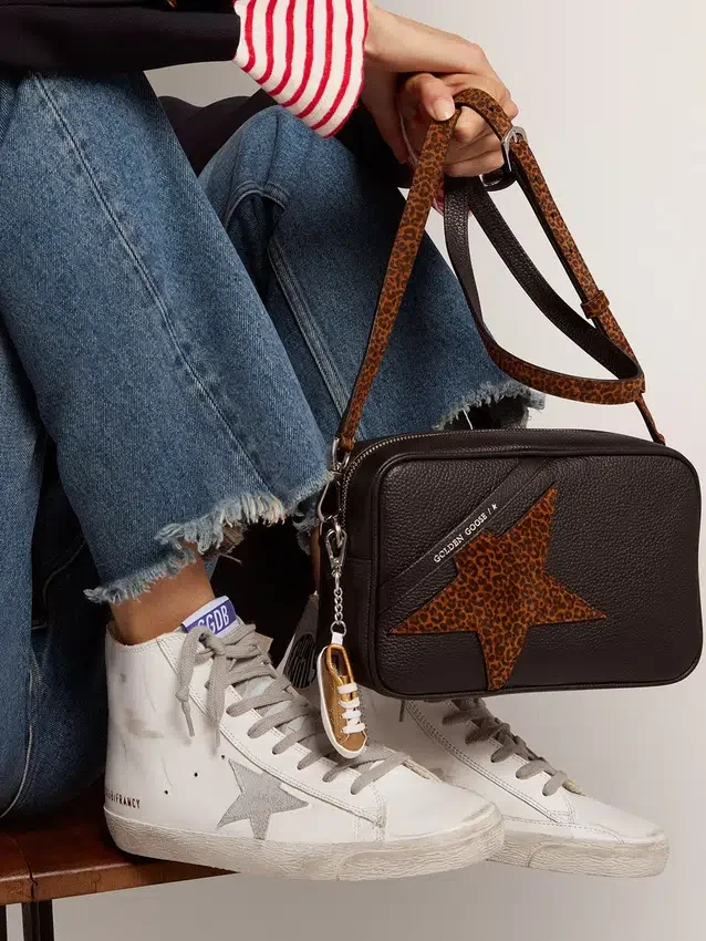 Francy da donna in pelle con stella in pelle scamosciata