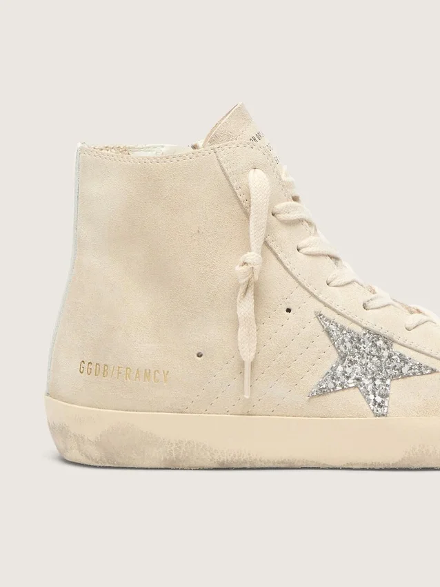 Francy da donna in pelle scamosciata beige con stella glitterata argento