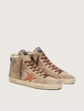 Francy da uomo in pelle scamosciata beige con stella in pelle marrone e perline colorate