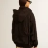 Giacca a vento nera con tasche multiple