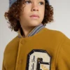 Giacca bomber da bambino in lana giallo ocra con toppa