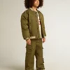 Giacca bomber da bambino in nylon verde militare con scritta sul retro