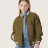 Giacca bomber unisex Journey in twill di nylon verde militare con toppa ricamata