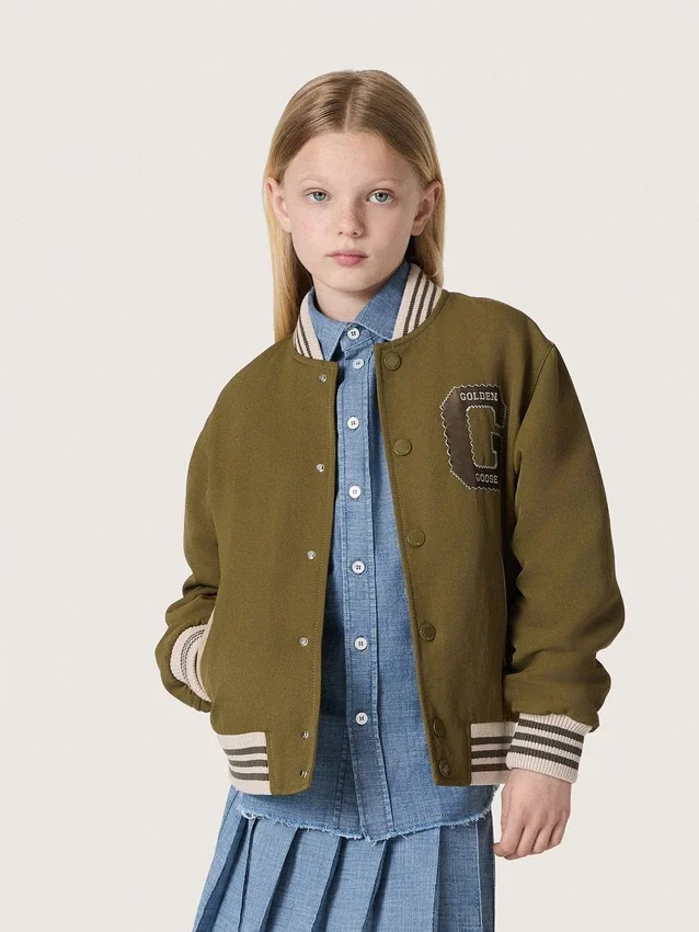 Giacca bomber unisex Journey in twill di nylon verde militare con toppa ricamata
