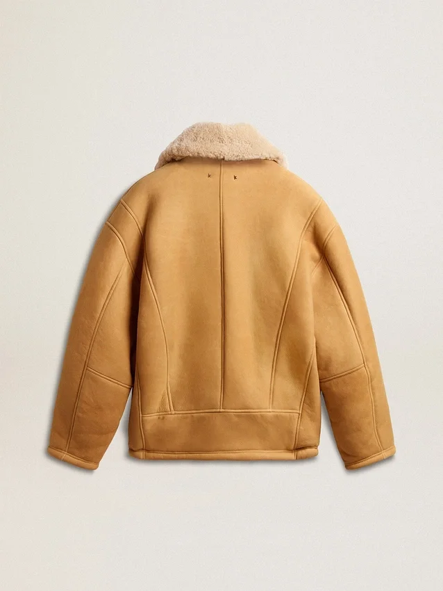 Giacca da donna in pelle di pecora con ampio collo a scialle in shearling