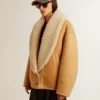 Giacca da donna in pelle di pecora con ampio collo a scialle in shearling