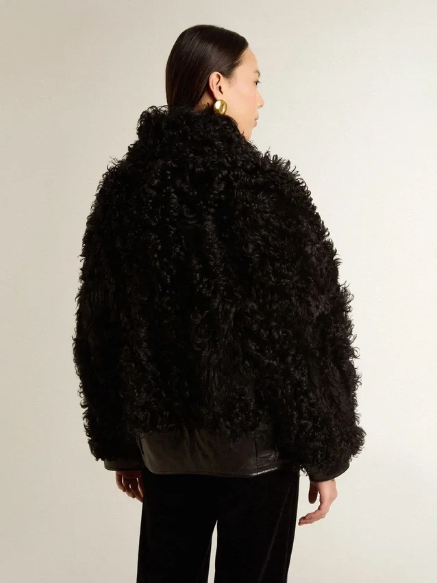 Giacca da donna in shearling nero