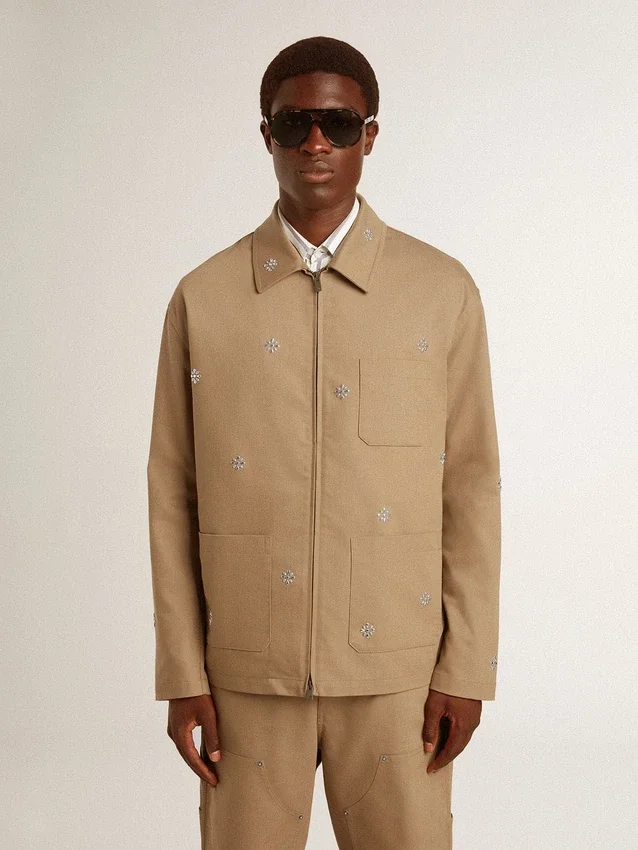 Giacca da uomo beige con ricami floreali e zip integrale