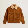 Giacca da uomo in pelle crosta color tabacco con collo in shearling