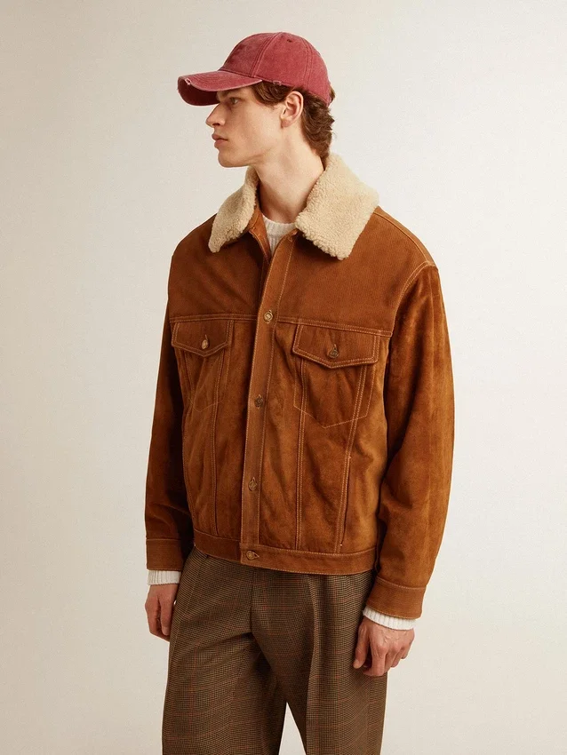 Giacca da uomo in pelle crosta color tabacco con collo in shearling