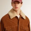 Giacca da uomo in pelle crosta color tabacco con collo in shearling