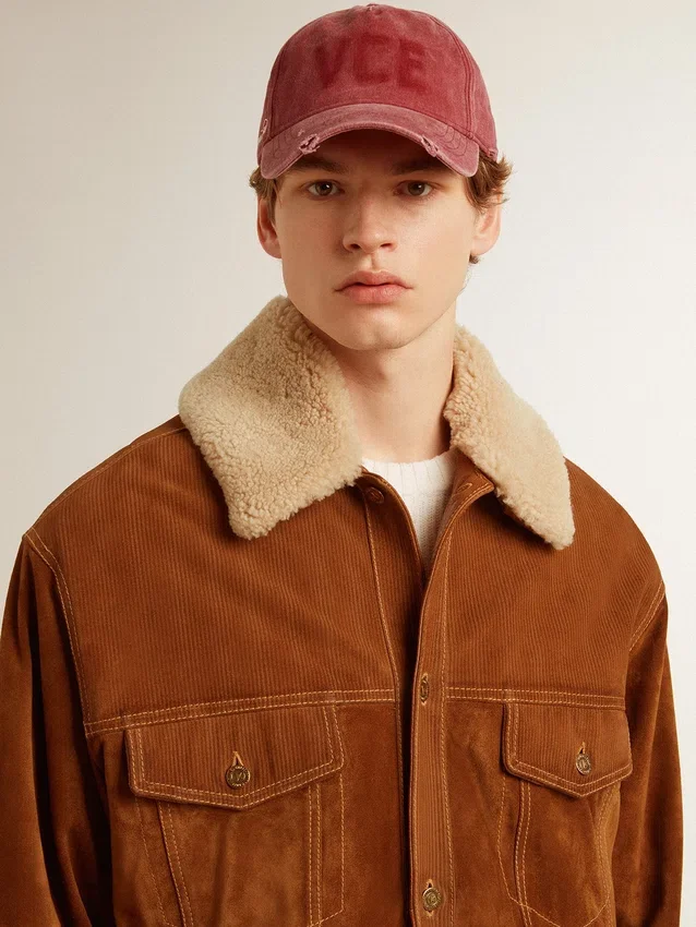 Giacca da uomo in pelle crosta color tabacco con collo in shearling
