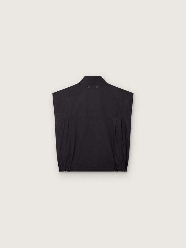 Gilet da uomo in twill di cotone blu scuro con cerniera ed etichetta con stampa a bandiera