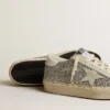 Hi Star da donna in glitter argento con stella in pelle scamosciata e linguetta sul tallone bianca