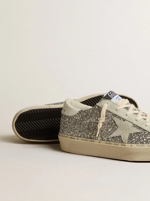 Hi Star da donna in glitter argento con stella in pelle scamosciata e linguetta sul tallone bianca