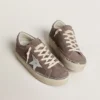 Hi Star da donna in pelle scamosciata con stella in pelle argentata e linguetta sul tallone in pelle