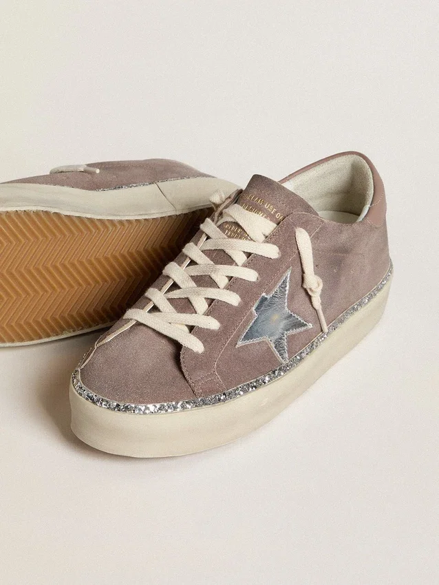 Hi Star da donna in pelle scamosciata con stella in pelle argentata e linguetta sul tallone in pelle