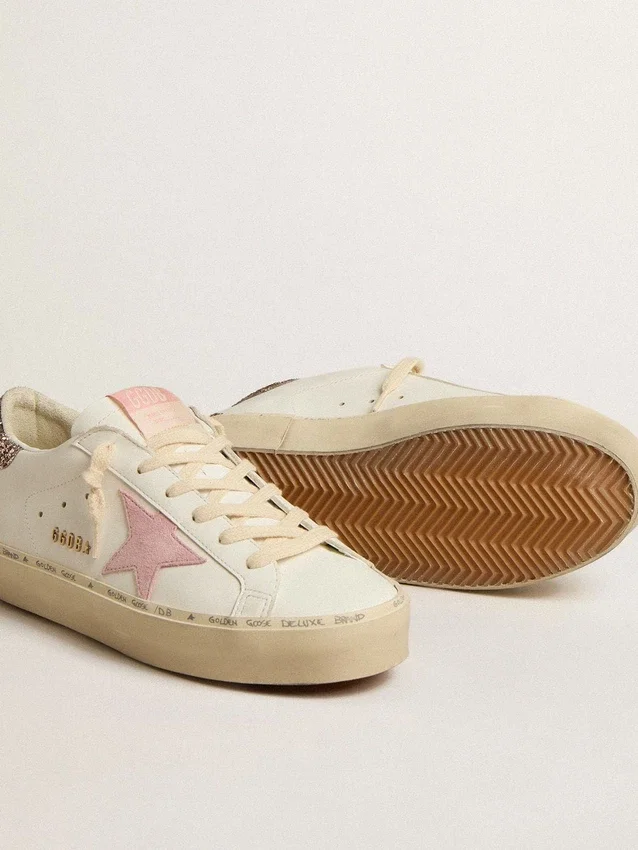 Hi Star in pelle bianca con stella in pelle scamosciata rosa e linguetta sul tallone con glitter rosa