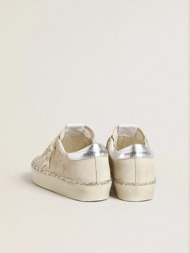 Hi Star in pelle scamosciata con stella e linguetta sul tallone in pelle metallizzata argento