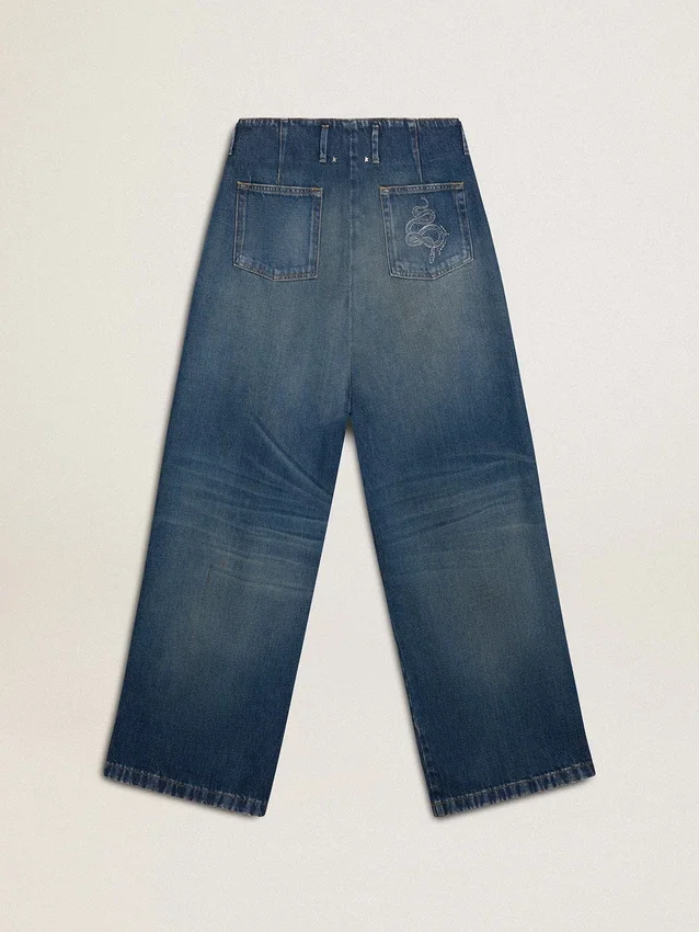 Jeans da donna a gamba larga con lavaggio medio CNY